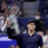 US Open der Tennisprofis: Sinner im Eiltempo - Gegner mit Doppelfehler von unten