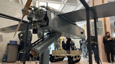 Este dron kamikaze es la nueva arma secreta de Ucrania contra Rusia: puede atacar objetivos a 1.600 km de distancia