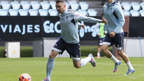 Aspas y Beltrán se entrenan con el grupo