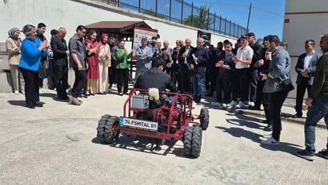 Lise öğrencileri elektrikli gokart üretimi