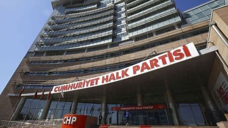 CHP'de istifa depremi: Uşak İl ve Merkez İlçe yönetimleri istifa etti