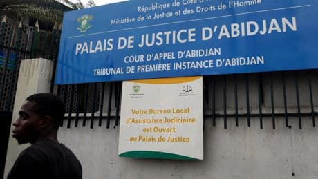 Côte d’Ivoire: un sociologue et militant du PPA-CI condamné à 18 mois de prison après la diffusion d’une photo