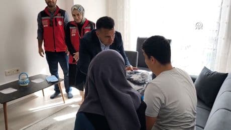 Erzurum'da "Aile Yılı" kapsamında 84 öğrenciye spor seti