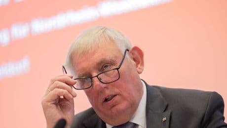 Gesundheitssystem: Laumann will Apotheken stärken