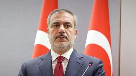 SON DAKİKA... Dışişleri Bakanı Hakan Fidan, Çinli mevkidaşı ile telefonda görüştü! Masadaki başlık: İsrail-İran arasındaki çatışma