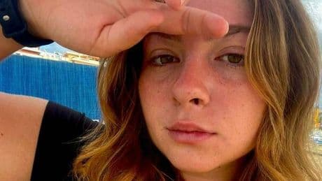 Malori in spiaggia. «Così mettete il fisico in difficoltà, ecco come tutelarsi»: i consigli della bagnina Chiara Traini