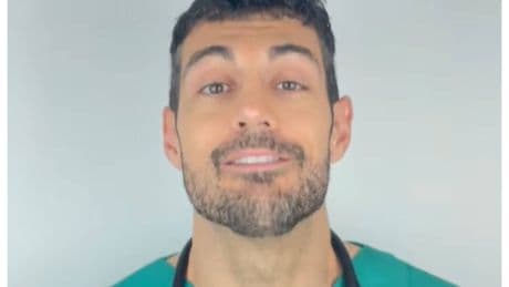 José Abellán, cardiólogo, sobre los infartos: "Te aporta muchísimo menos riesgo la carne roja que un cigarrillo"