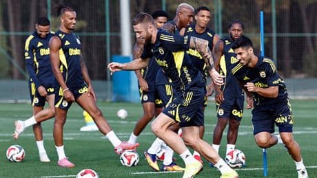 Fenerbahçe, Trabzonspor maçı öncesi kampa girdi!