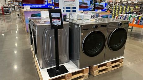 US consumer confidence improves slightly in July, but Americans remain concerned about tariffs