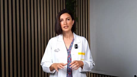 Dra. María Muñoz, especialista en aparato digestivo: “Si eres de los que toman cerveza de la lata, debes saber que así provoca más hinchazón y pesadez”