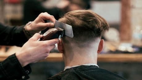 Friseur-Frust garantiert: Diese 6 Fehler sollten Sie sich besser sparen