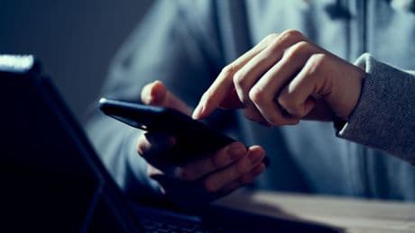 AIs 'can make collective decisions and influence each other'