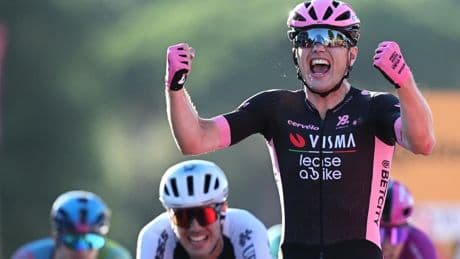 Kooij maakt Giro van Visma-Lease a Bike extra mooi: sprinter wint in Rome, eindzege voor Yates