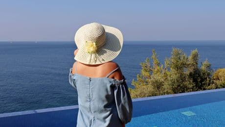 Urlaubs-Abzocke: Familie mietet Villa in Spanien – und erlebt Albtraum