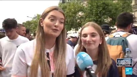 PSG parade on the Champs-Elysées: The fans are over the moon