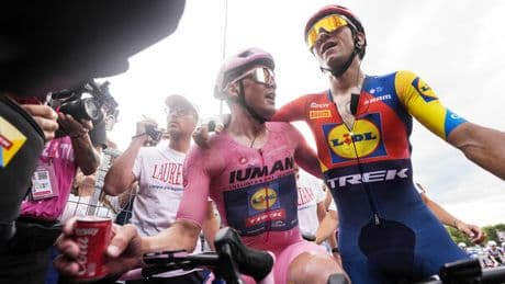Giro d'Italia 2025, Pedersen è inarrestabile: a Matera arriva il terzo successo in cinque tappe
