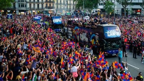 Sigue la rúa de los Campeones por las calles de Barcelona, en streaming