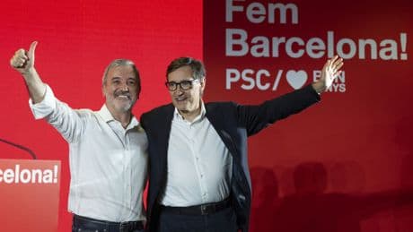 Collboni propone aumentar la oferta de vivienda en Barcelona con la reconversión de oficinas