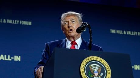Trump droht kritischen US-Sendern mit Lizenz-Entzug