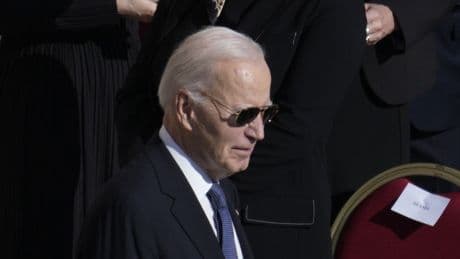 Scoop: Democrats urged to ditch immigration message after Biden failures