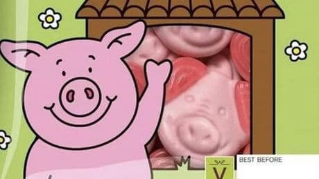 American tries Percy Pig for first time but makes 'crucial mistake'