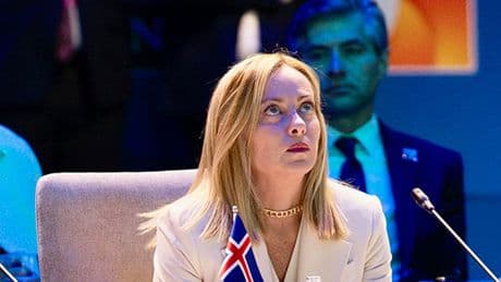Vertice Nato, Meloni: accordo «sostenibile». Sì all’ipotesi dazi Usa al 10%