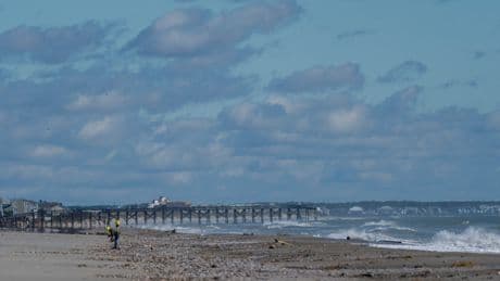 Rushing to save swimmers, a former baseball player and police officer loses his life