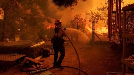 El incendio Canyon Fire arrasa el sur de California y obliga a evacuar a miles de personas