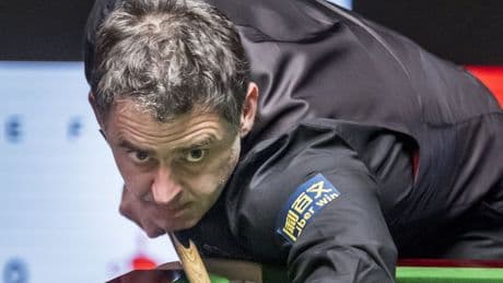Ronnie O’Sullivan makes strong start to take control of Pang Junxu