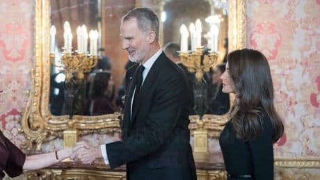 ¿Qué es una visita de Estado y en qué se diferencia de una visita oficial?