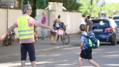 Schuljahresbeginn: ADAC hält Schulen ohne Elterntaxis für schwer vorstellbar