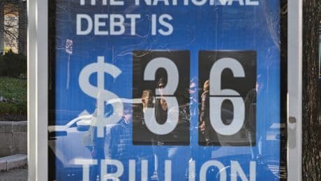 Trump's tariffs could cut deficit by $2.8 trillion over next decade -- with caveats