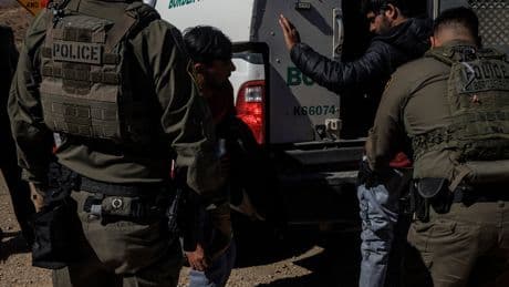 Trump Calls for 20,000 Extra Officers to Help With Deportation Efforts
