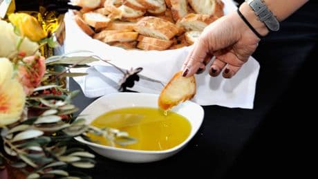 What makes the Mediterranean diet so healthy?