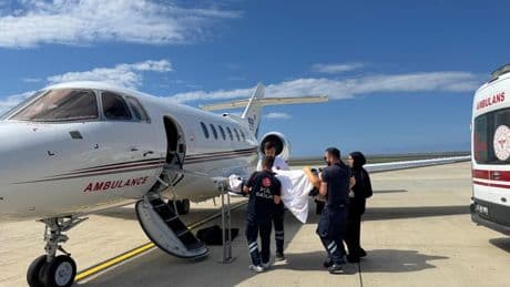 22 yaşındaki hastanın imdadına ambulans uçak yetişti
