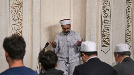 Erbaş'tan 15 Temmuz şehitlerine dua