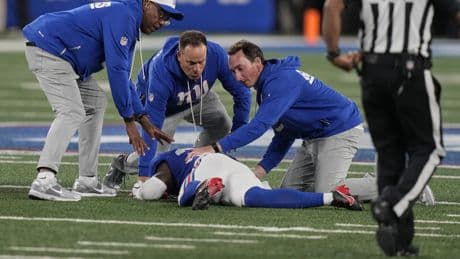 TJ Moore carted off after gruesome leg injury in Giants preseason finale