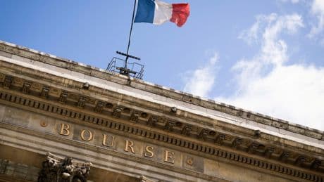 La Bourse de Paris termine dans le vert, profitant d'un effet de change favorable