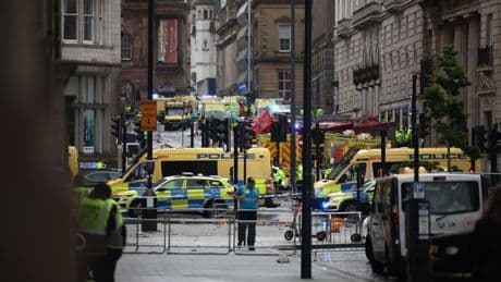 Detenido un hombre tras atropellar a varios aficionados durante la celebración de la Premier del Liverpool