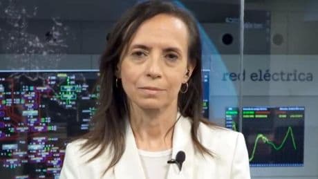 El sector eléctrico cree que Beatriz Corredor llevó al límite el peso de las renovables en la red para agradar al Gobierno