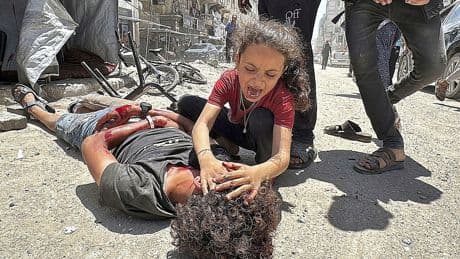 La controvertida fundación de ayuda en Gaza cesa sus operaciones "por seguridad"