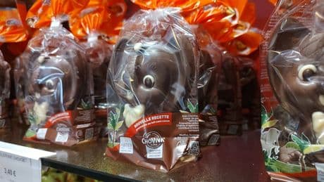 "30% moins cher et avec le même goût": du chocolat sans chocolat, qu'est-ce que ça vaut?