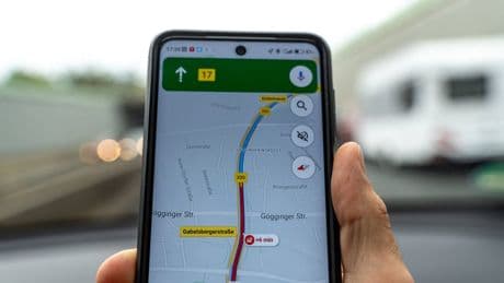Google Maps: So ändern Sie die Stimme bei Android und iOS