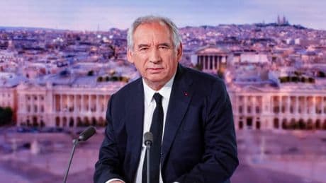 "Ils considèrent que tout va très bien": François Bayrou s'en prend au "confort des boomers" face à la dette