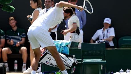 <p>Wimbledon, primi botti: Medvedev e Tsitsipas a casa!</p>