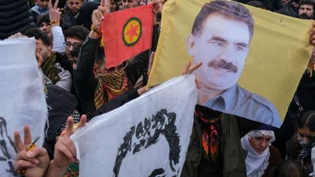 Kurdenkonflikt: Endet mit PKK-Auflösung der Kurdenkonflikt in der Türkei?