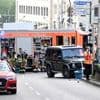 Eine Tote und sieben Verletzte in Stuttgart: Auto fährt in Menschengruppe – Unfallfahrer auf freiem Fuß