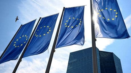 Guerre commerciale : l'Europe avance sa riposte, Trump réplique