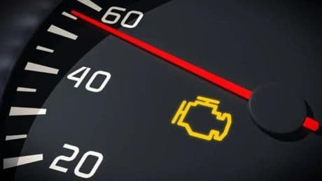 Los 7 testigos de avería en un coche que debe conocer todo conductor