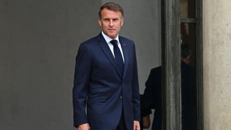 Ni dissolution ni démission : Macron veut s’en tenir à son calendrier malgré la chute annoncée de Bayrou